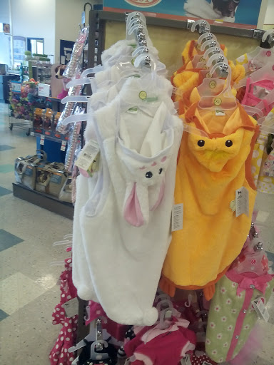 Pet Supply Store «Petco Animal Supplies», reviews and photos, 10235 Indianapolis Blvd, Highland, IN 46322, USA