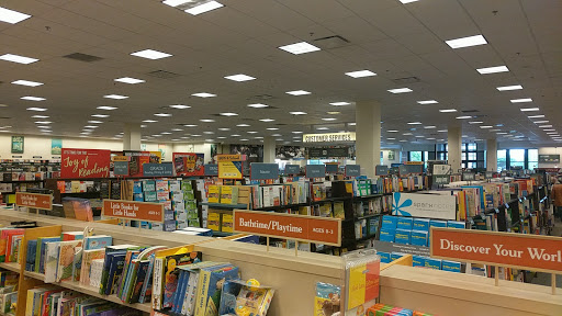 Book Store «Barnes & Noble», reviews and photos, 6050 El Cerrito Plaza, El Cerrito, CA 94530, USA