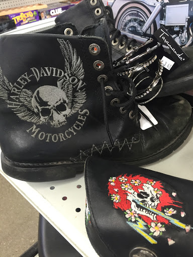 Thrift Store «Goodwill Store and Donation Center», reviews and photos, 1484 E Ellis Rd, Norton Shores, MI 49444, USA