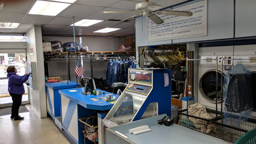 Laundromat «2 Minit Laundry and Cleaners», reviews and photos, 124 N Parsons Ave, Brandon, FL 33510, USA