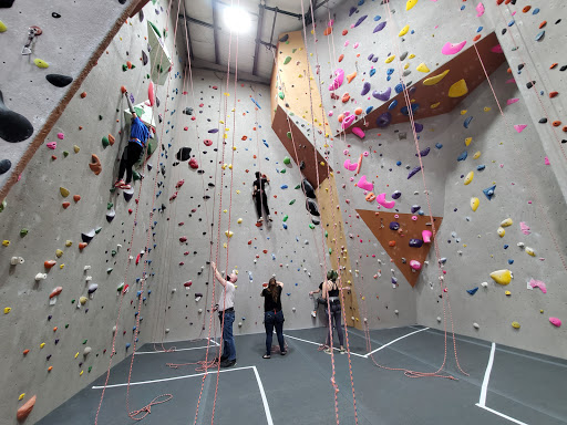 Gym «North Summit Climbing Gym», reviews and photos, 481 Bushkill Plaza Ln, Wind Gap, PA 18091, USA
