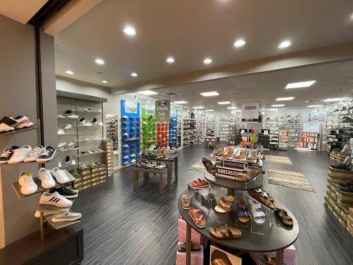 Shoe Store «Tradehome Shoes», reviews and photos, 3902 13th Ave SW, Fargo, ND 58103, USA