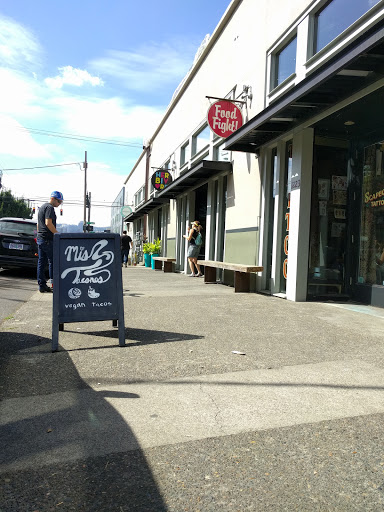 Clothing Store «Herbivore Clothing Co.», reviews and photos, 1211 SE Stark St, Portland, OR 97214, USA