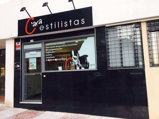 Información y opiniones sobre Peluquería Cara Estilistas de Roquetas De Mar