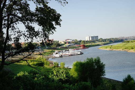 Tourist Information Center «Tennessee Welcome Center», reviews and photos, 119 Riverside Dr, Memphis, TN 38103, USA