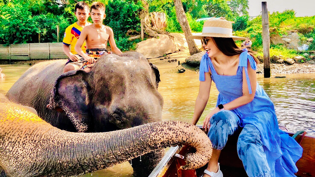 บริการล่องเรืออยุธยา ทานอาหารบนเรือ