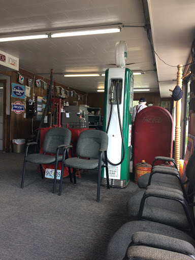 Used Car Dealer «Summit Truck & Auto Inc.», reviews and photos, 11672 Main St, Akron, NY 14001, USA