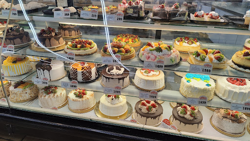 Grocery Store «Superior Grocers», reviews and photos, 1375 N Citrus Ave, Covina, CA 91722, USA