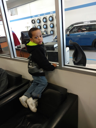 Honda Dealer «Priority Honda Hampton», reviews and photos, 4115 W Mercury Blvd, Hampton, VA 23666, USA