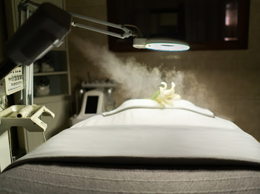 Day Spa «Serenity An Aveda Day Spa», reviews and photos, 1019 N Federal Hwy, Fort Lauderdale, FL 33304, USA