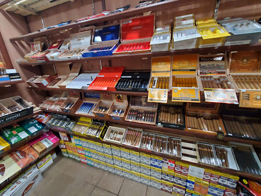 Tobacco Shop «2 Way Smoke Shop», reviews and photos, 7422 N 51st Ave, Glendale, AZ 85301, USA