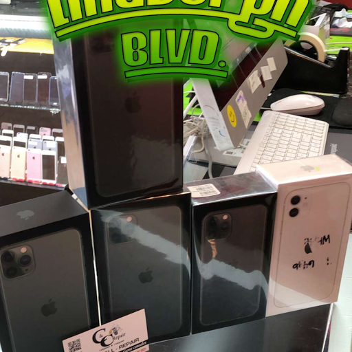 Cell Phone Store «C & C Cellphone and Computer Repair», reviews and photos, 1141 N Hwy 67, Florissant, MO 63031, USA