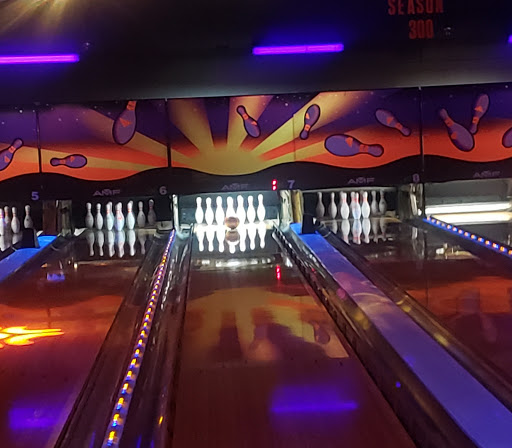 AMF Boulevard Lanes image