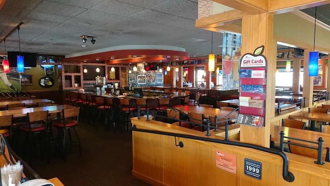 Applebees Grill Bar