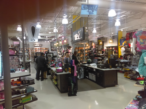 Shopping Mall «Southern Plaza Shopping Center», reviews and photos, 4200 S East St, Indianapolis, IN 46227, USA