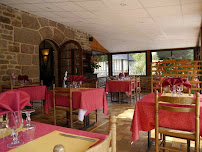 Atmosphère du Restaurant Les Couesnons à Roz-sur-Couesnon - n°1