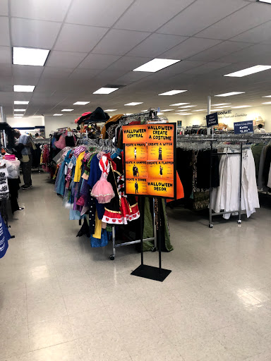 Thrift Store «Goodwill», reviews and photos