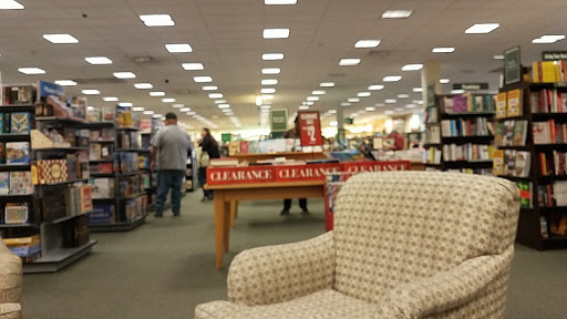 Book Store «Barnes & Noble», reviews and photos, 2000 E Rio Salado Pkwy #1032, Tempe, AZ 85281, USA