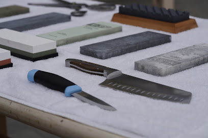 William Tan's Custom Knives, Sharpening, Repair