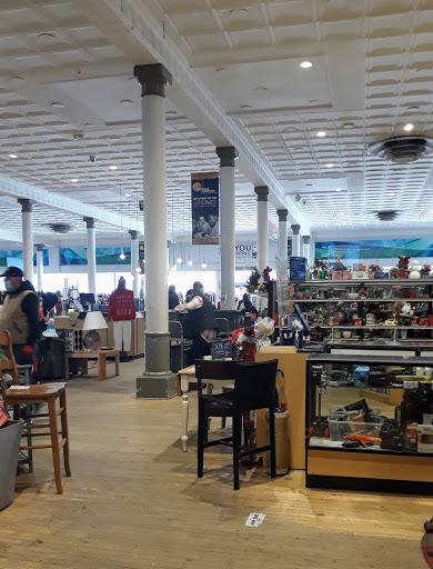 Thrift Store «Goodwill Denver - Broadway», reviews and photos, 21 S Broadway, Denver, CO 80209, USA