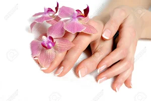 Queen Nails & Day Spa image