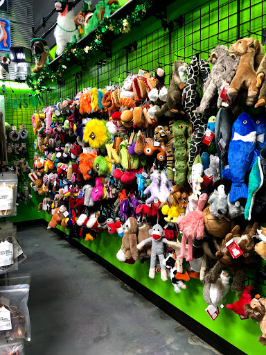 Pet Supply Store «The Green Spot», reviews and photos, 1110 S 71st St, Omaha, NE 68106, USA