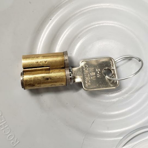 Locksmith «Redmond Key Locksmith», reviews and photos, 22410 NE Marketplace Dr, Redmond, WA 98053, USA