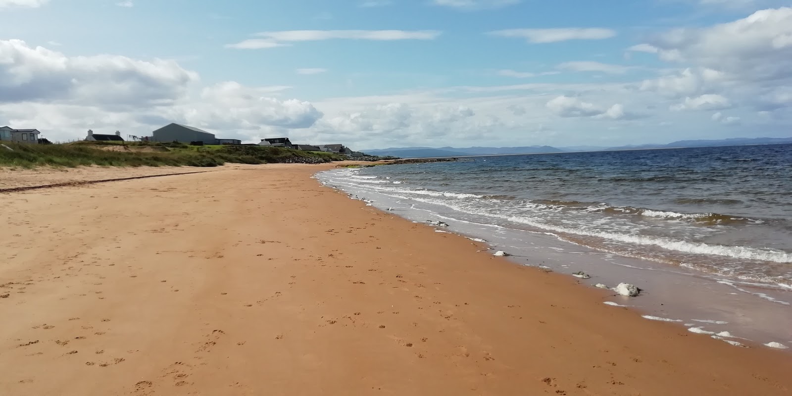 Photo of Portmahomack Beach with very clean level of cleanliness