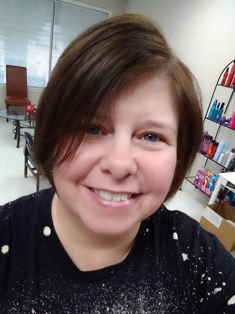 Ana's Hair Salon Pine Bluff, AR 71603 Services and Reviews