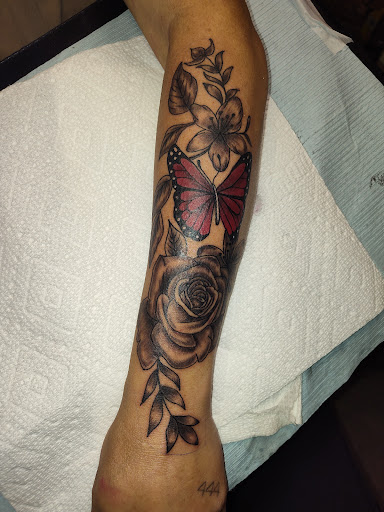 Explore tattoo ideas for a grandmother, creative tattoo ideas in Carbondale, available at MsCandyTattoo