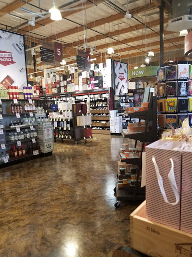 Wine Store «Total Wine & More», reviews and photos, 7925 N Blackstone Ave, Fresno, CA 93720, USA