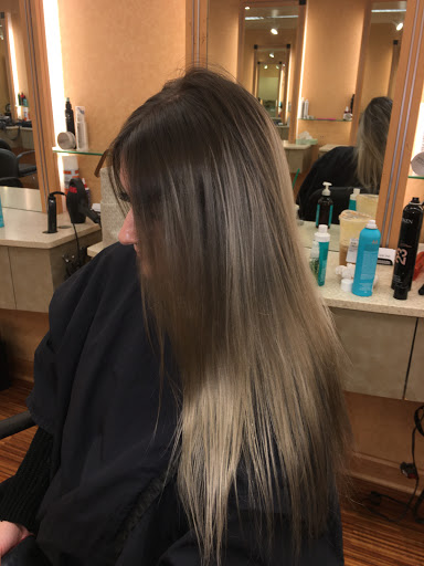 Hair Salon «Regis Salon», reviews and photos, 2825 S Glenstone Ave #222, Springfield, MO 65804, USA