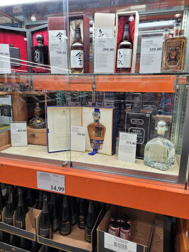 Wine Store «Total Wine & More», reviews and photos, 8544 S Emerald Dr, Tempe, AZ 85284, USA