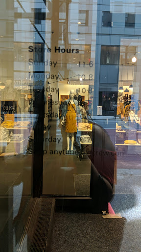 Clothing Store «J.Crew», reviews and photos, 347 Madison Ave, New York, NY 10017, USA