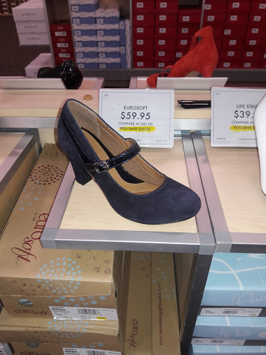 Shoe Store «DSW Designer Shoe Warehouse», reviews and photos, 375 E Altamonte Dr, Altamonte Springs, FL 32701, USA