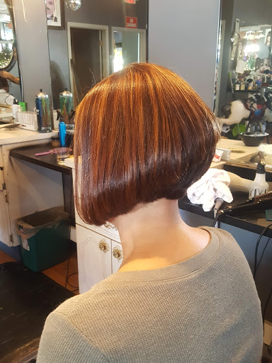 Beauty Salon «Headliner Beauty Salon», reviews and photos, 700 E Market St, Scranton, PA 18509, USA