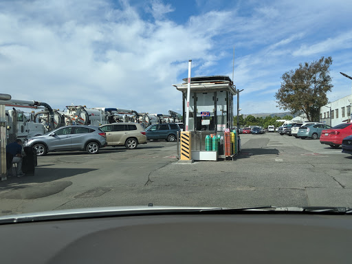 Cheap parking at the airport of San Jose