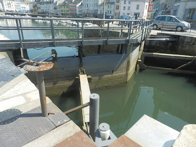 Écluse du Bassin à Flot de Le Palais à Le Palais