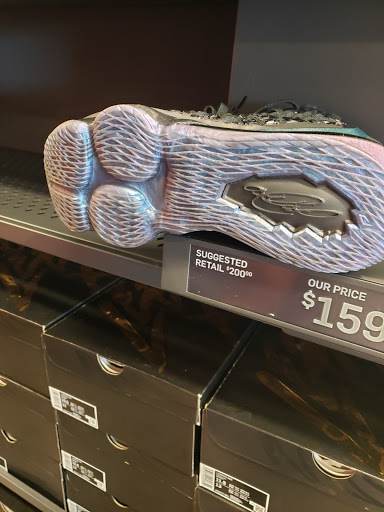 Clothing Store «Nike Factory Store», reviews and photos, 11211 120th Ave #80, Pleasant Prairie, WI 53158, USA