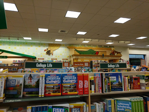 Book Store «Barnes & Noble», reviews and photos, 112 Eisenhower Pkwy, Livingston, NJ 07039, USA