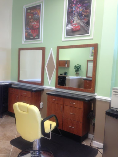 Barber Shop «NorthRock Barber Shop», reviews and photos, 528 Fletcher Dr, Warrenton, VA 20186, USA