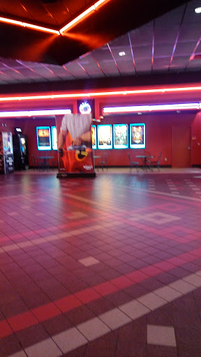 Movie Theater «Regal Cinemas Middleburg Town Square 16», reviews and photos, 18348 Bagley Rd, Middleburg Heights, OH 44130, USA