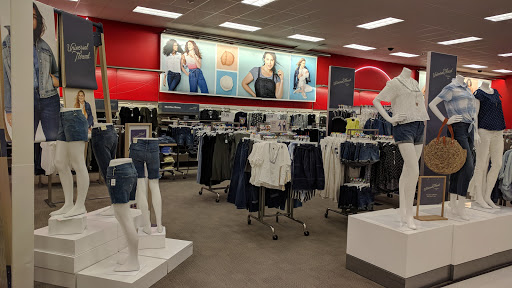 Department Store «Target», reviews and photos, 401 W Irving Park Rd, Wood Dale, IL 60191, USA