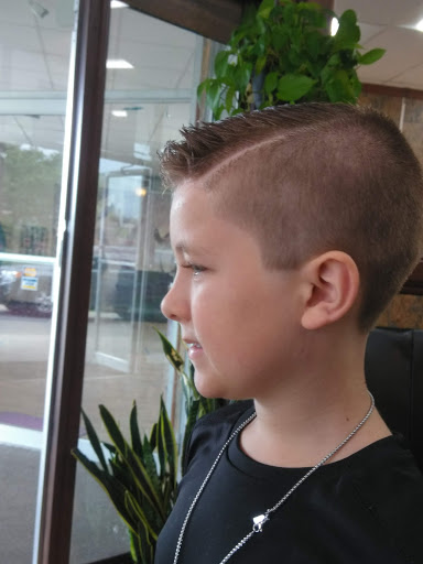 Barber Shop «16 Acres BarberShop», reviews and photos, 1194 Parker St, Springfield, MA 01194, USA