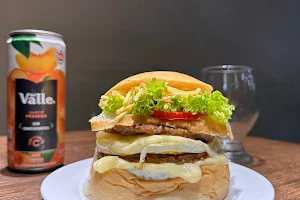 Lobos Burger image
