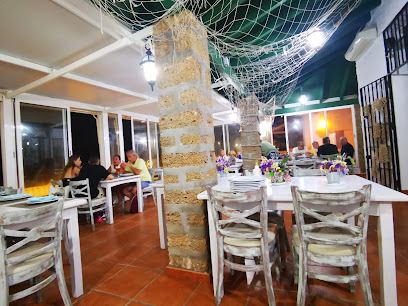 Restaurante OchoPatas Chipiona - Paseo Costa De La Luz, CERCA SANTUARIO DE REGLA, 71, 11550 Chipiona, Cádiz, Spain