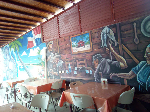 Cocos y Clamatos La Dominicana