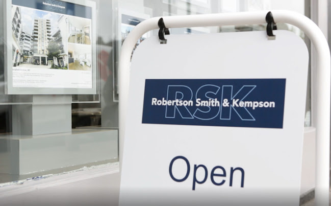 Robertson Smith & Kempson Hanwell Estate Agents - London