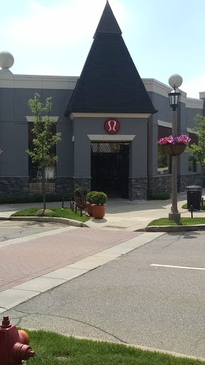 Sportswear Store «lululemon», reviews and photos, 252 Adams Rd, Rochester Hills, MI 48309, USA