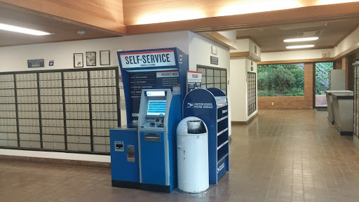 Post Office «United States Postal Service», reviews and photos, 721 4th Ave, Kirkland, WA 98033, USA